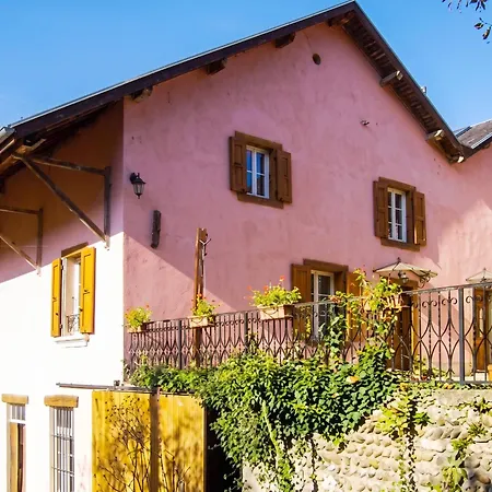Holiday home Maison Charmante A Avec Jardin Cloture