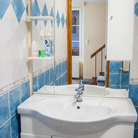 Holiday home Maison Charmante A Avec Jardin Cloture *